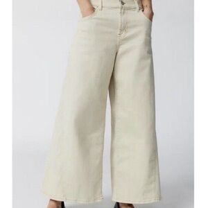 BDG High& Wide Jeans